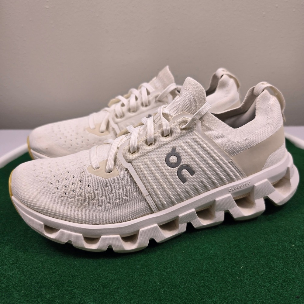 On Cloudswift Running Shoes Womens 9.5 White Ivory Helion CloudTec Sneakers